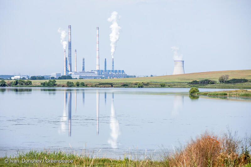 バルカン半島最大の石炭発電所であるマリッツァイースト第二発電所