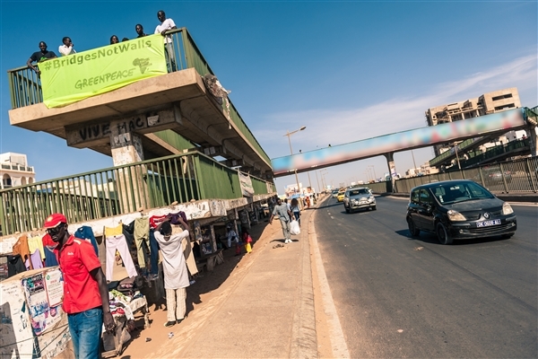 bridges not walls Dakar