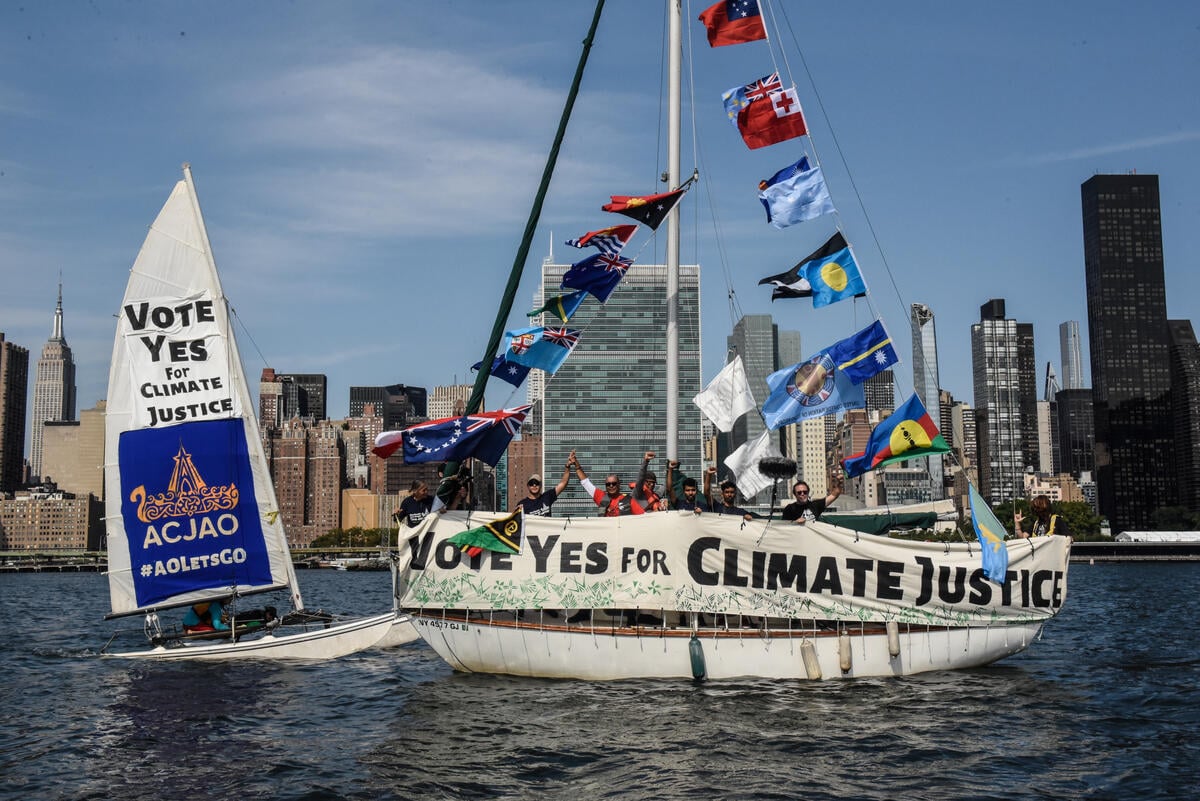 ICJAO UNGA Flotilla for Vote on Climate Action at UN in New York. © Stephanie Keith / Greenpeace