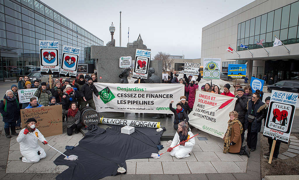 #NoToPipelines Action at Desjardins General Assembly in Quebec. © Greenpeace