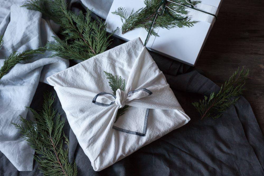 Never Buy Gift Paper Again: the Ultimate Guide to Zero Waste Wrapping -  Greenpeace Canada