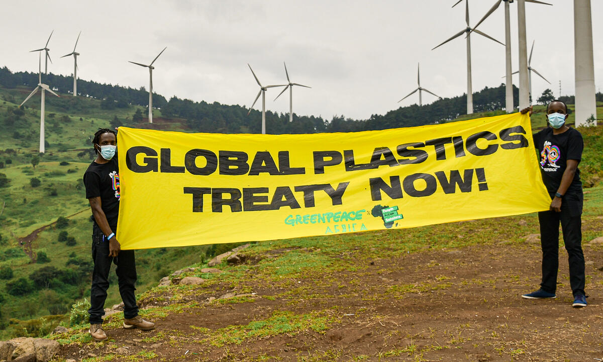 Action in support of a Global Plastics Treaty at the Ngong Hills in Nairobi, Kenya. © Paul Basweti / Greenpeace