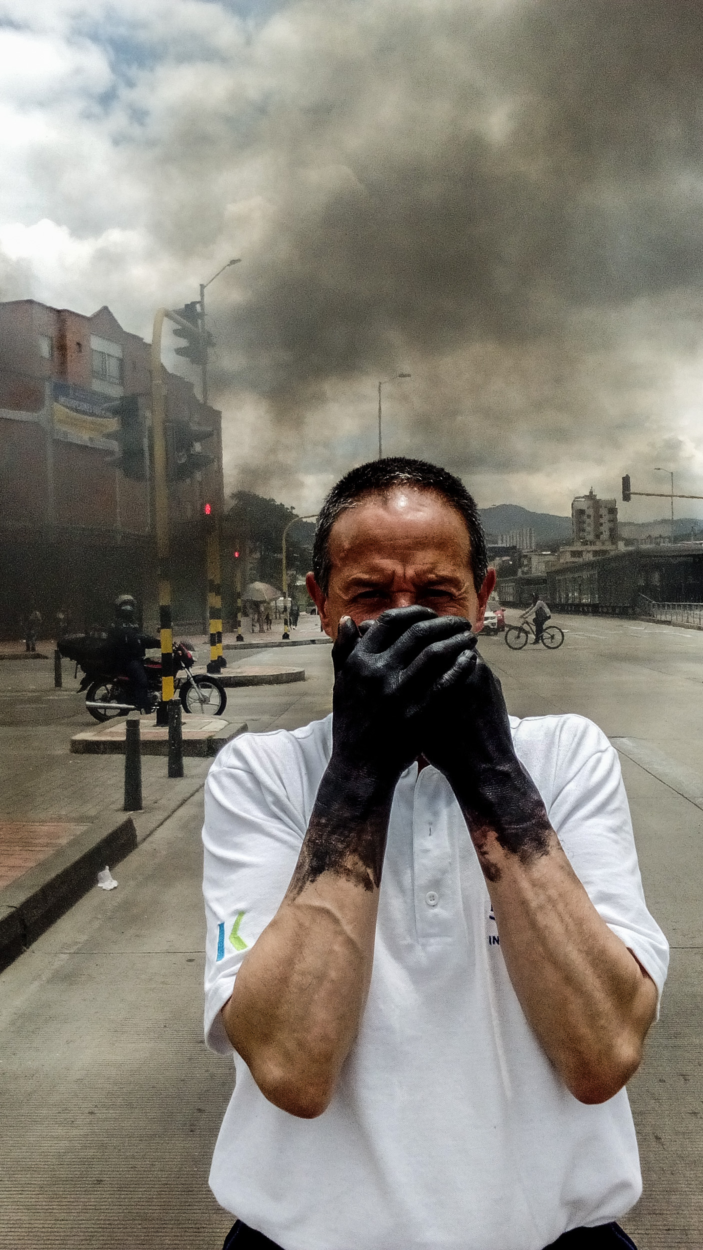 Es hora de limpiar la contaminación del aire global! Necesitamos  #AireLimpioYa - Greenpeace Colombia