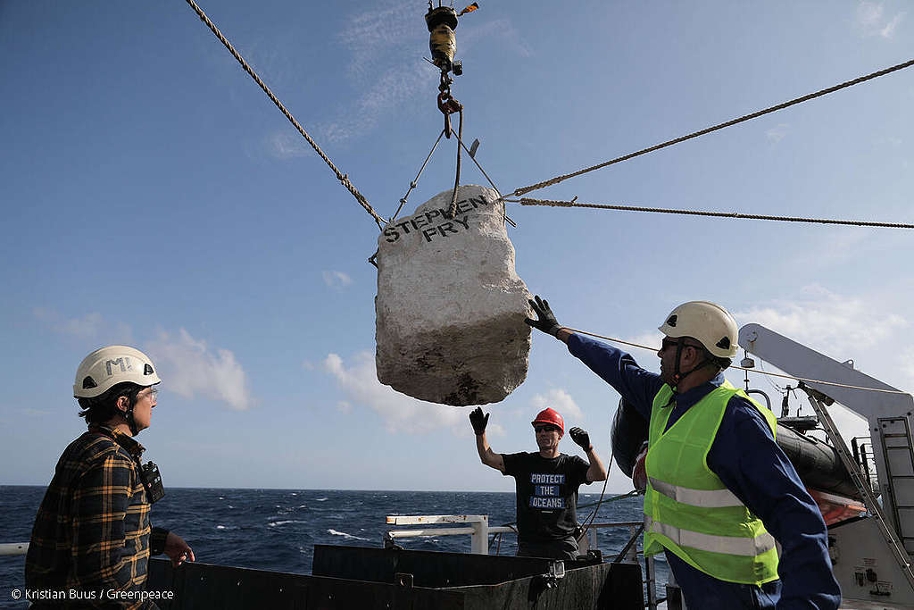Por qué las redes de pesca son un problema de contaminación en los mares? –  Samsung Newsroom Colombia