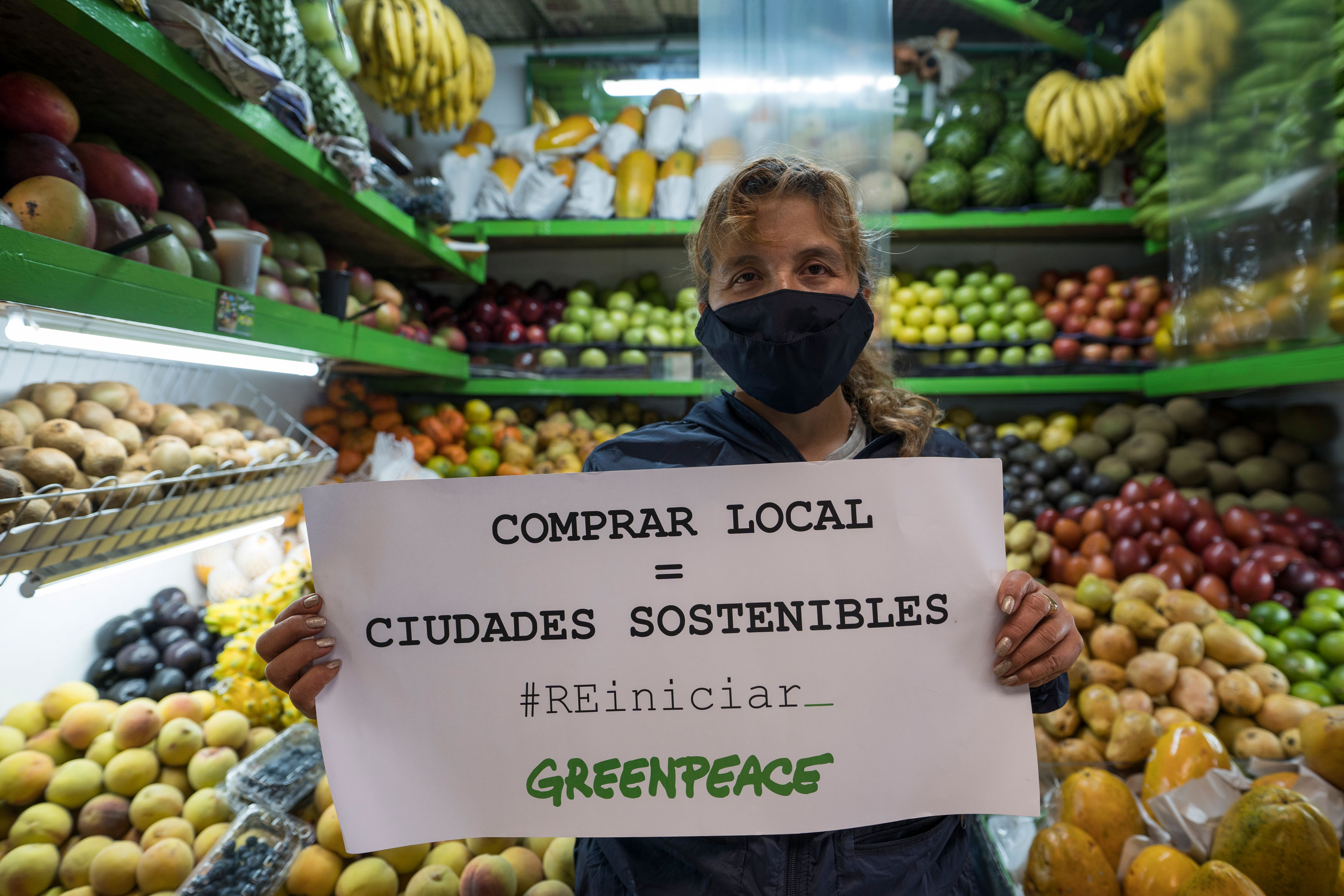5 razones por las que comprar local es mejor que comprar en grandes tiendas  - Greenpeace Colombia