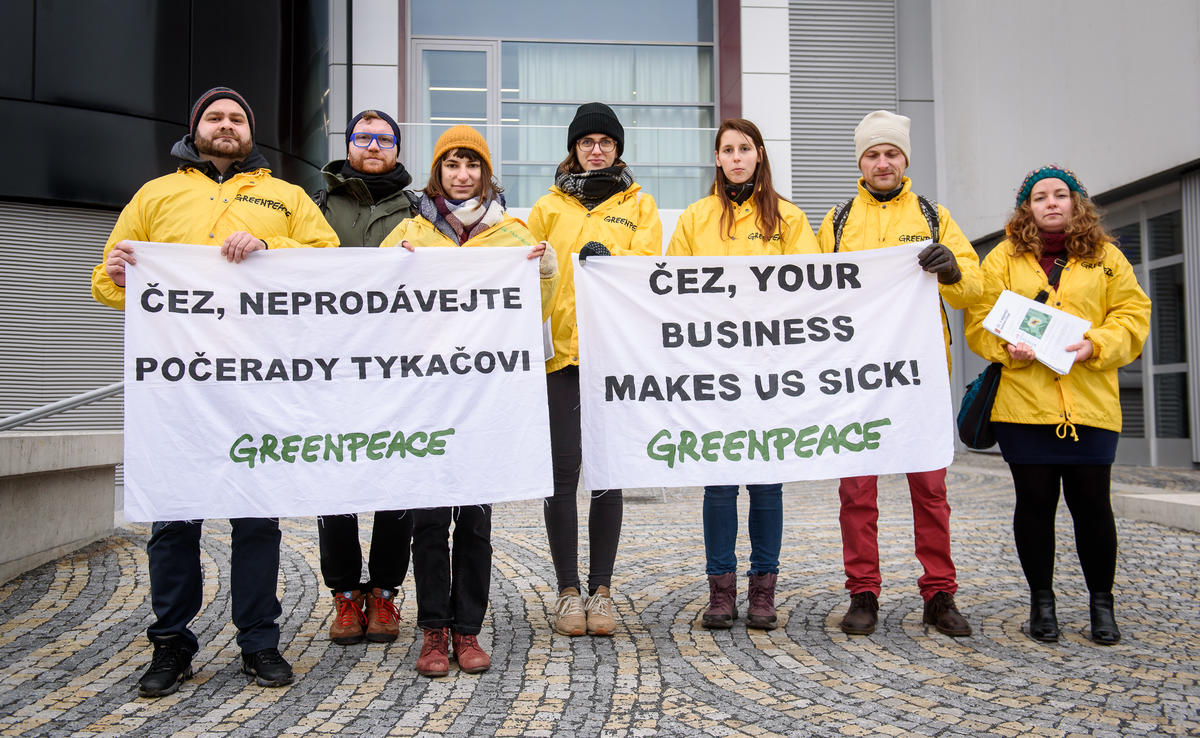Introduction of Last Gasp Report in the Czech Republic. © Petr Zewlakk Vrabec / Greenpeace
