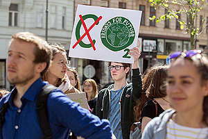 Fridays for Future Students Demonstration in Brno. © Majda Slámová / Greenpeace