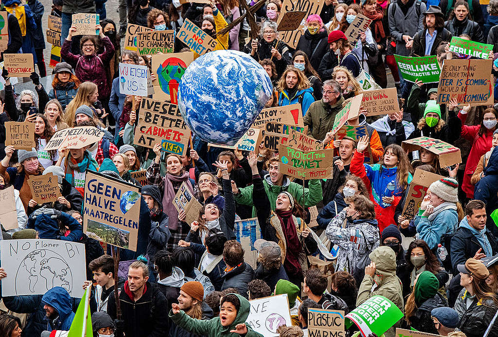 COP26 global day of Climate Action in Amsterdam. © Marten  van Dijl / Greenpeace
