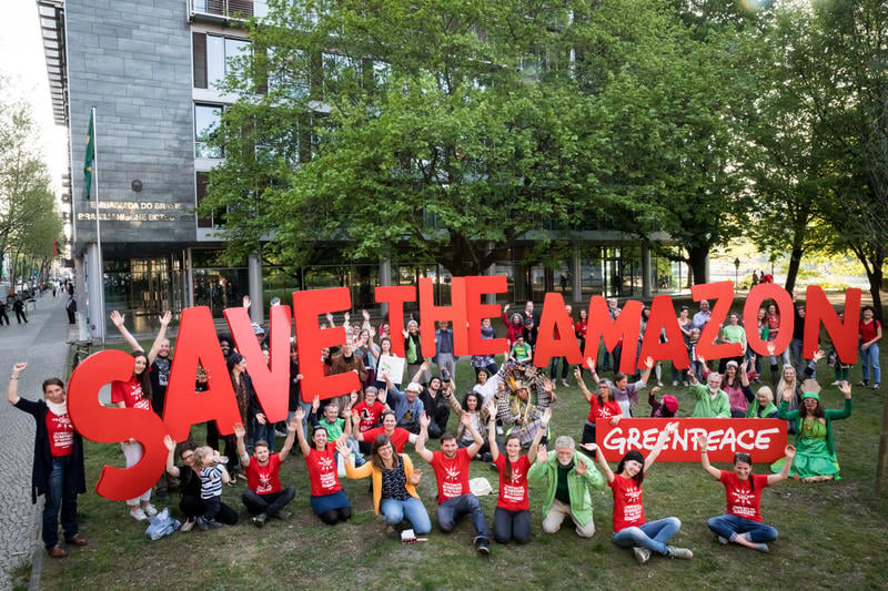 All Eyes on the Amazon Solidarity Protest in BerlinSolidaritaetsveranstaltung in Berlin fuer den Schutz des Amazonas Regenwalds