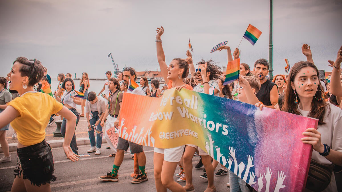 Activists at the 11th Pride Parade in Thessaloniki. © Spyridon Mostratos / Greenpeace