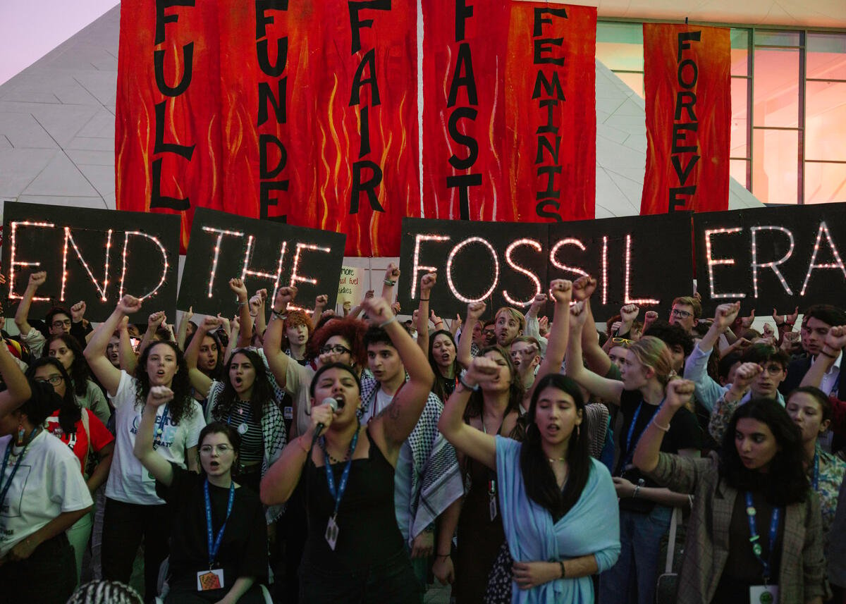 EFFPO (equitable fossil fuel phase out) action at COP28. © Marie Jacquemin / Greenpeace