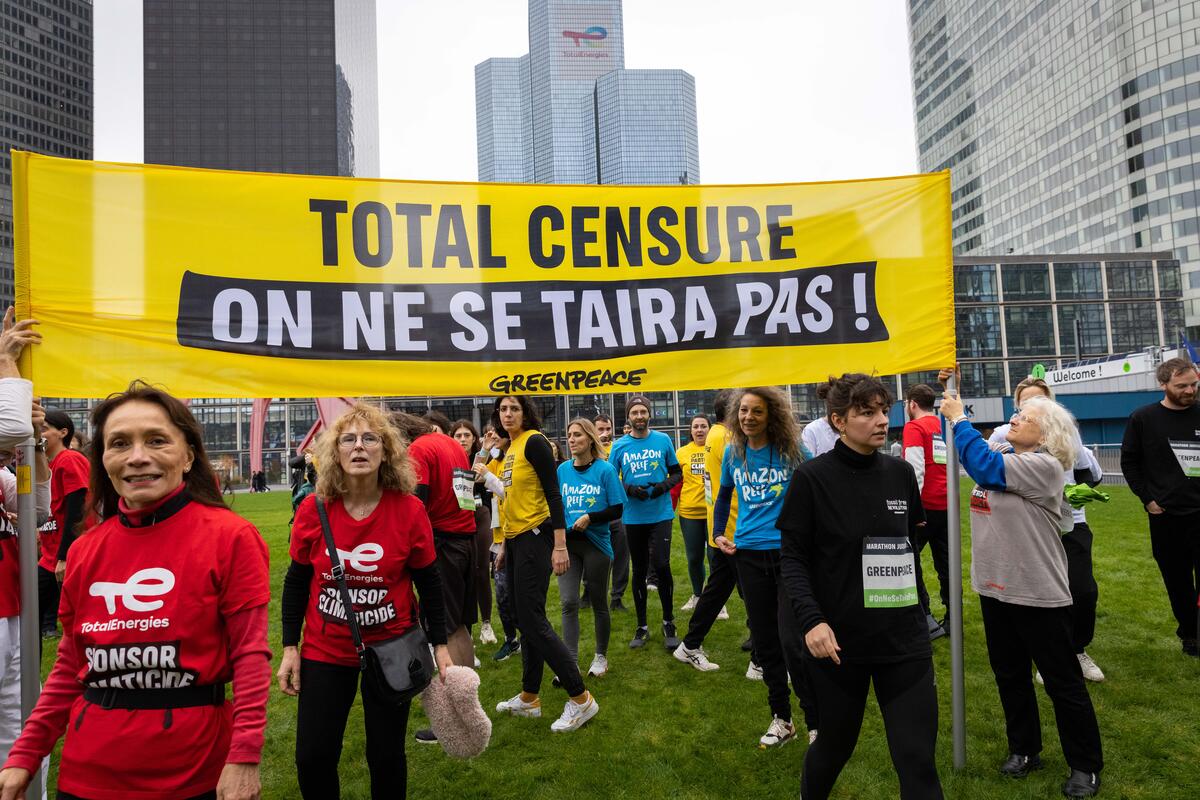 TotalEnergies SLAPP Legal Marathon in Paris. © Jean Nicholas Guillo / Greenpeace