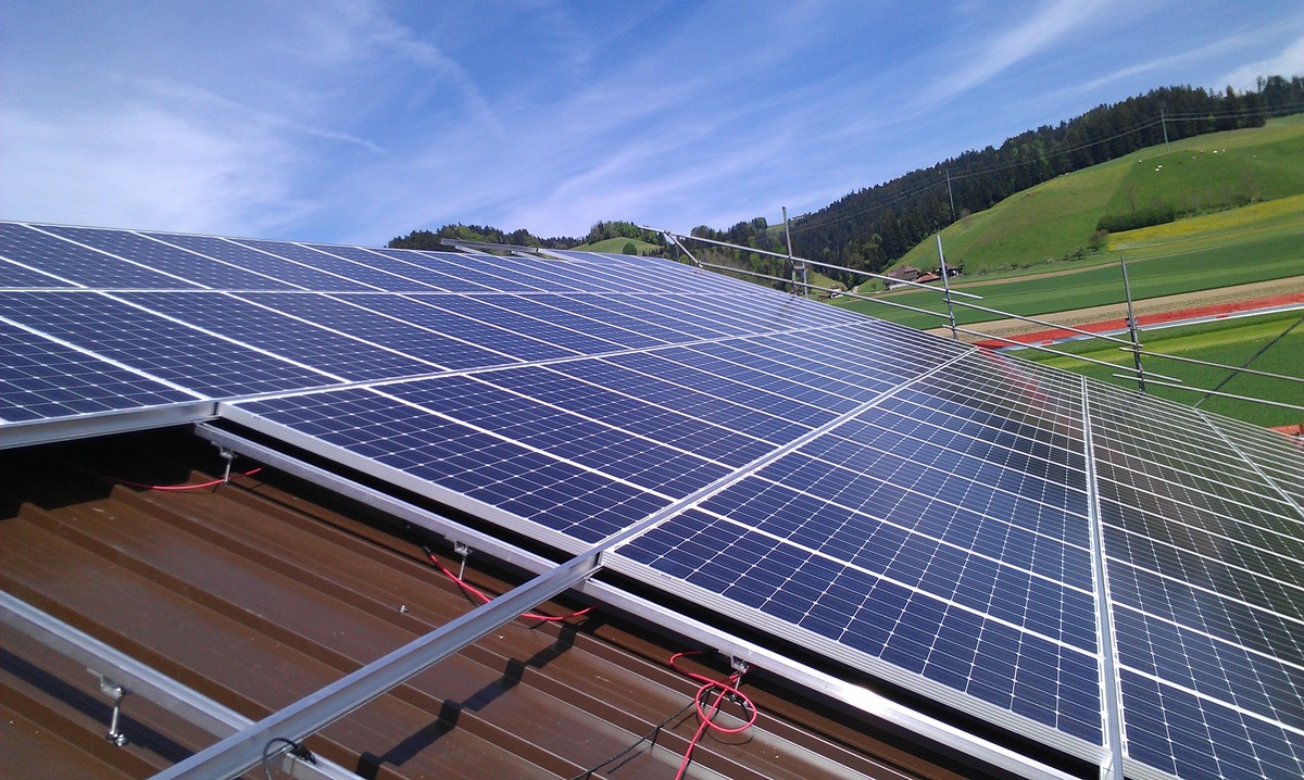 Solar Panel Installation in Switzerland. © Greenpeace / Philipp Rohner