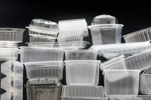 綠色2020年每周的即棄塑膠餐具垃圾達1億件 © Shutterstock
