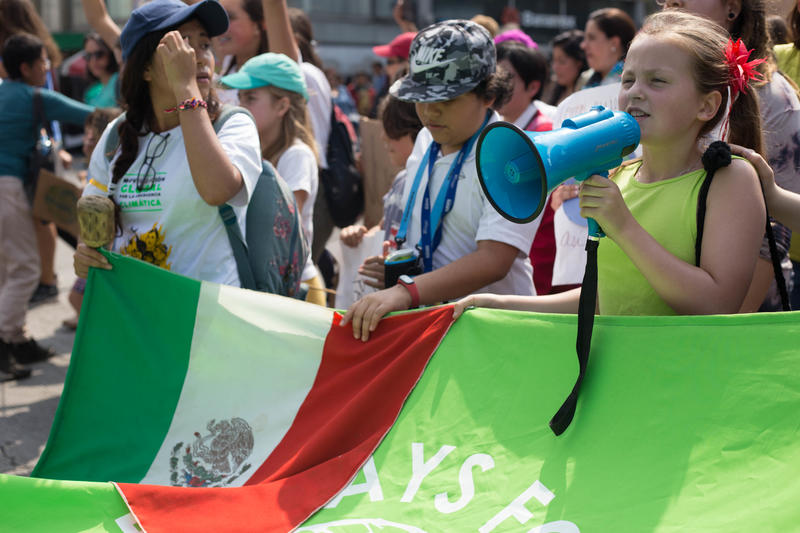 應對氣候變化，包括要維護氣候公義！2019年9月墨西哥的氣候遊行。© Ilse Huesca Vargas / Greenpeace