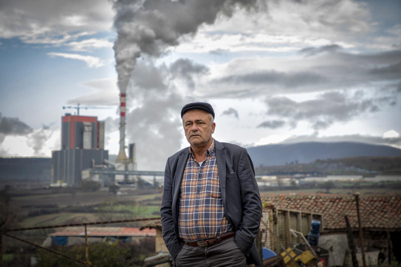 55歲的的Ali Can，居住在土耳其恰納卡萊省恰恩市，他居住的村落本來有800人口，村民卻因憂慮燃煤發電廠影響健康，陸續搬離，現在只餘下80人，他指「餘下的居民心態如等死無異。」© Caner Ozkan / Greenpeace