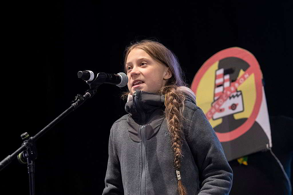Greta捐出去年獲頒挪威言論自由獎項的獎金，聲援People vs. Oil訴訟。 © Pablo Blazquez / Greenpeace