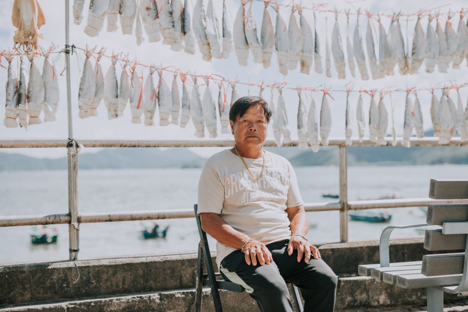 黎水勝指，人工島建完他應該已退休，不太影響其生計，但仍堅持發聲反對填海，「不只為自己，是為了漁民。」© Elvis Tang / Greenpeace