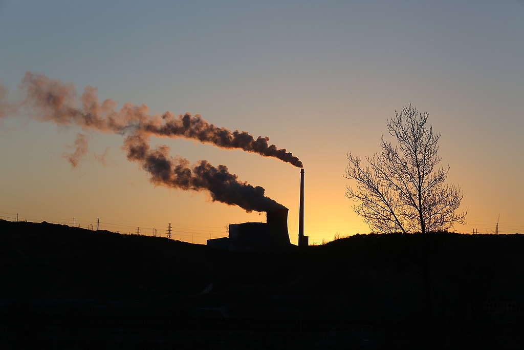 中國陝西省榆林市的經濟增長很依賴煤礦業。© Nian Shan / Greenpeace