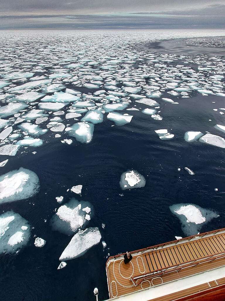巴芬灣北部的海冰情況，顯示格陵蘭面對氣候變化的挑戰不容樂觀 。 © Wilson Cheung 