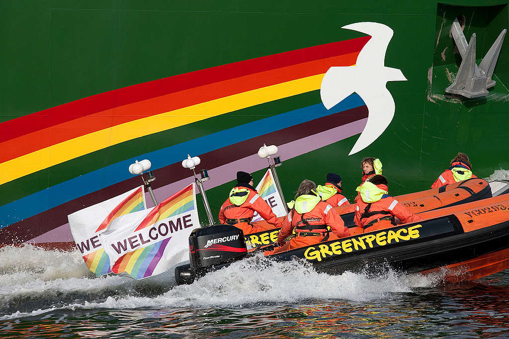 Rainbow Warrior Arrives in Amsterdam. © Bas Beentjes