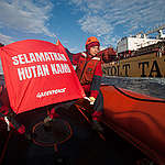 Dirty Palm Oil Protest against the Stolt Tenacity in the Atlantic Ocean. © Jeremy Sutton-Hibbert