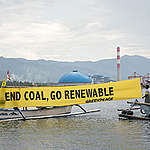 Rainbow Warrior Rejecting Coal Power Plant in Northern Bali. © Made Nagi