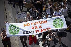 Pertanyaan Krisis tentang Iklim Apa yang bisa saya bantu?  Greenpeace