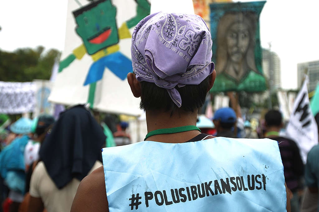 Break Free Action in Jakarta. © Afriadi Hikmal / Greenpeace