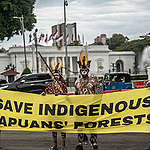 Awyu Tribe at Presidential Palace Jakarta. © Jurnasyanto Sukarno / Greenpeace