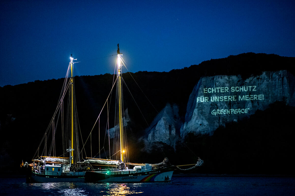 Projection Action in North and Baltic Sea Protected Areas.  © Axel Heimken / Greenpeace © Axel Heimken / Greenpeace