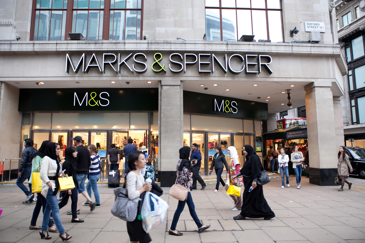 Marks & Spencer Store in London © Emma Stoner / Greenpeace