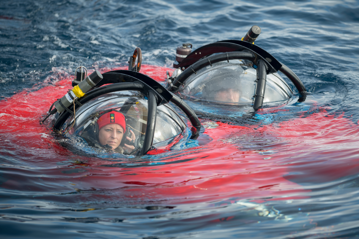Dr. Susanne Lockhart and submarine pilot John Hocevar © Christian Åslund / Greenpeace