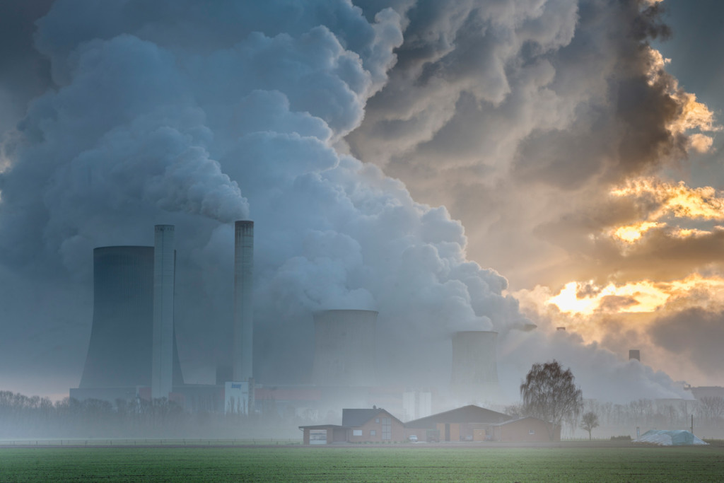 Coal fired power station in Germany © Bernd Lauter / Greenpeace