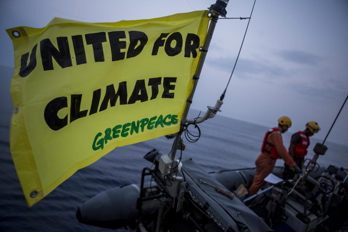 Stop Fossil Fuel Action in Sicily, Italy. © Francesco Alesi / Greenpeace