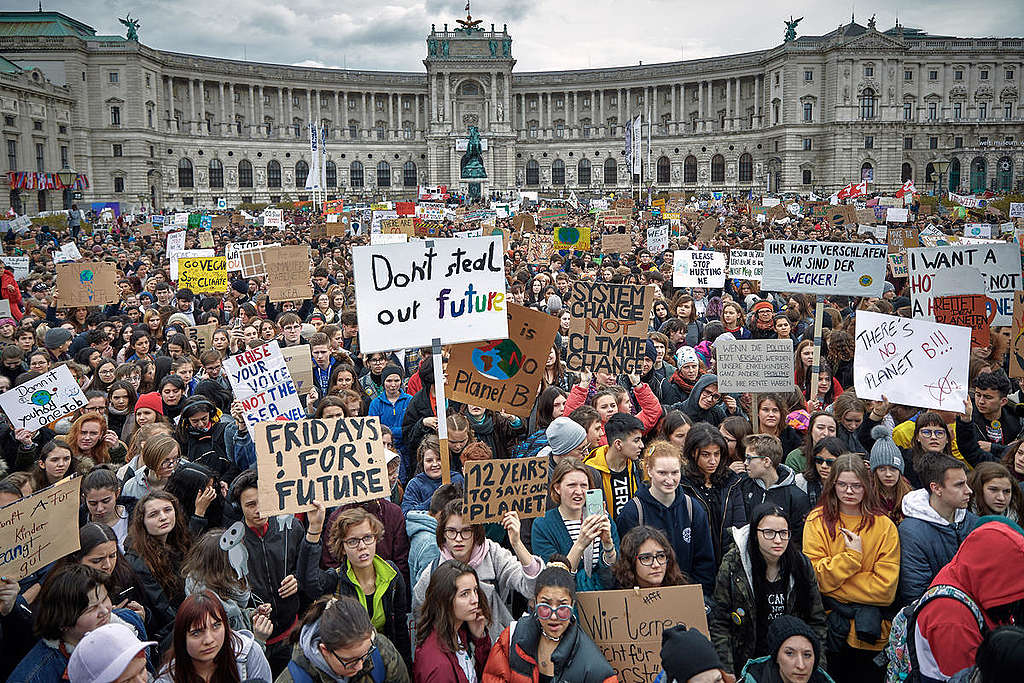 Fridays for Future Student Demonstration in Vienna. © Mitja  Kobal / Greenpeace