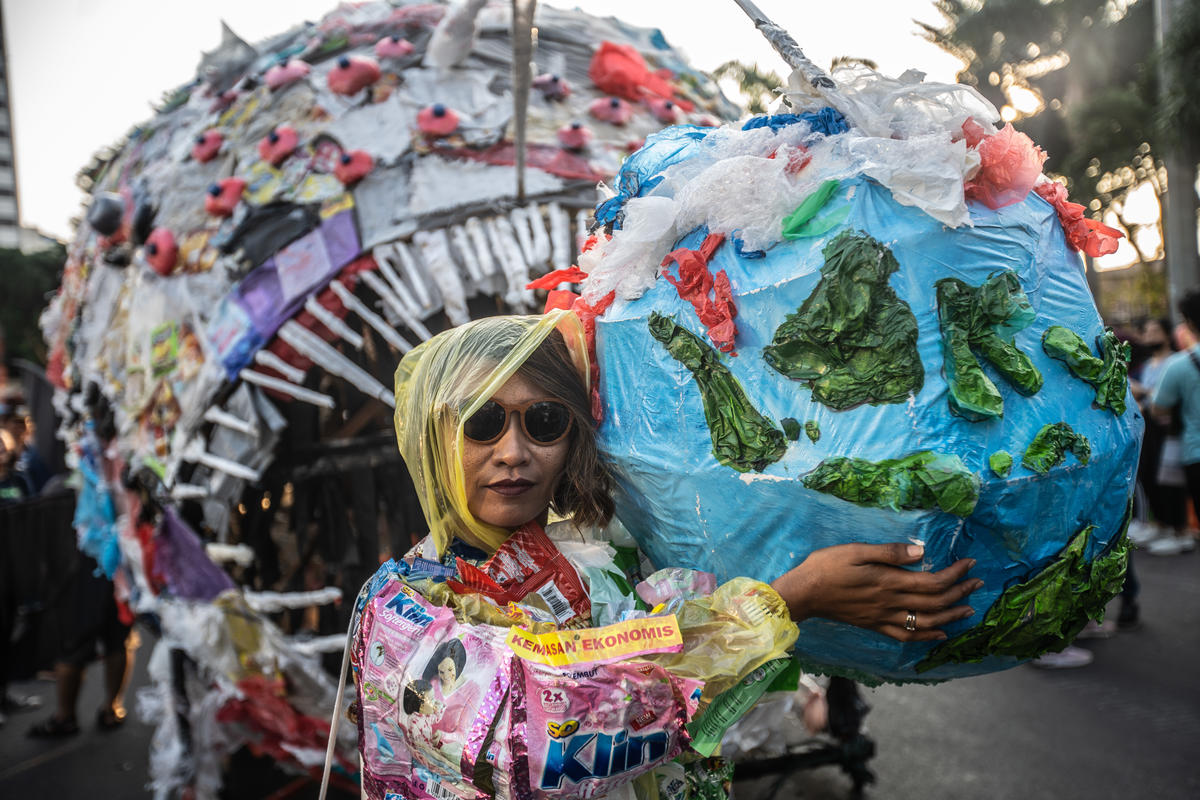 Plastic Monster Mass Rally in Jakarta. © Jurnasyanto Sukarno / Greenpeace