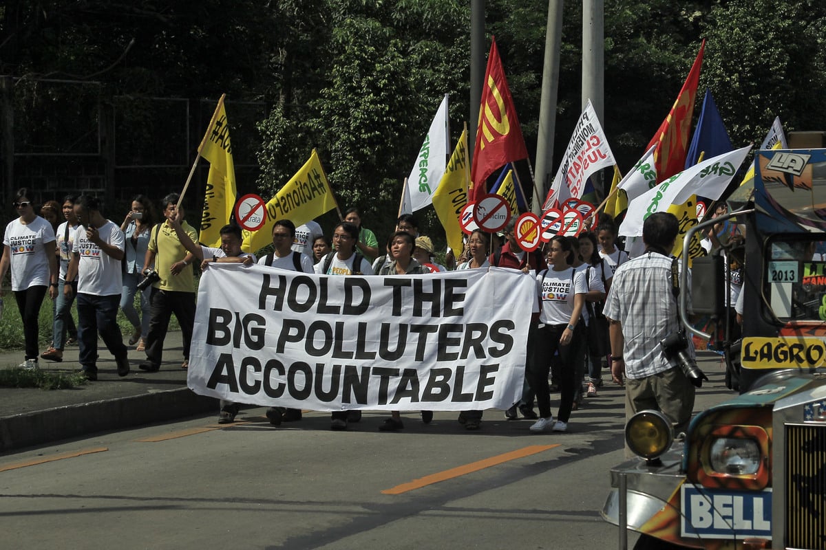 Petition Filing at Commission on Human Rights (CHR) in Quezon City © Vincent Go / Greenpeace