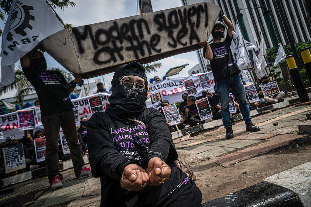 Migrant Labor Day Protest in Jakarta. © Edsah Setiawan / Greenpeace