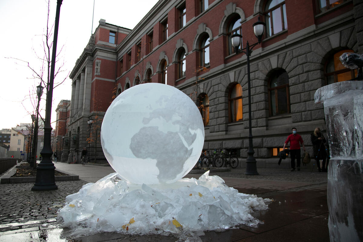 People vs Oil Ice Sculpture at Supreme Court Hearing in Oslo