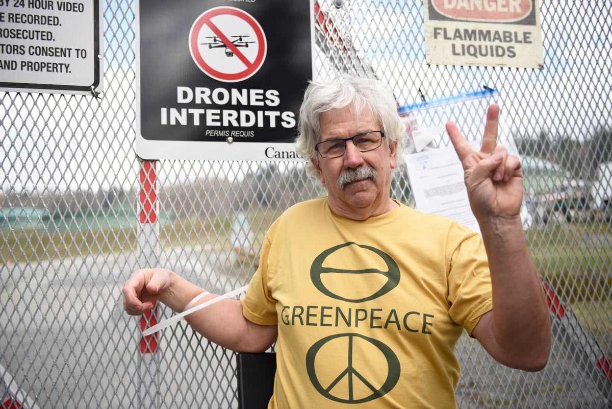 Rex Weyler at Kinder Morgan Tank Farm in British Columbia. ©  Rogue Collective / Greenpeace