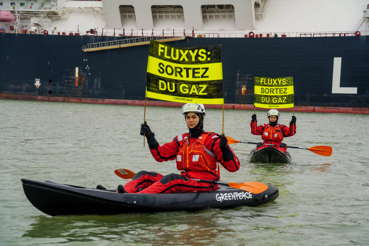 Greenpeace action in Zeebrugge, Belgium. © Eric De Mildt / Greenpeace