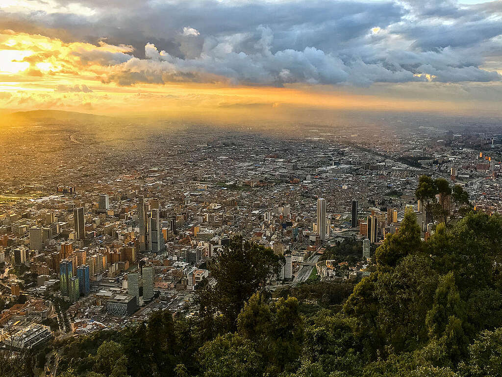 Let's Green Our Cities - Cityscape of Bogota. © Starcevic / Getty Images