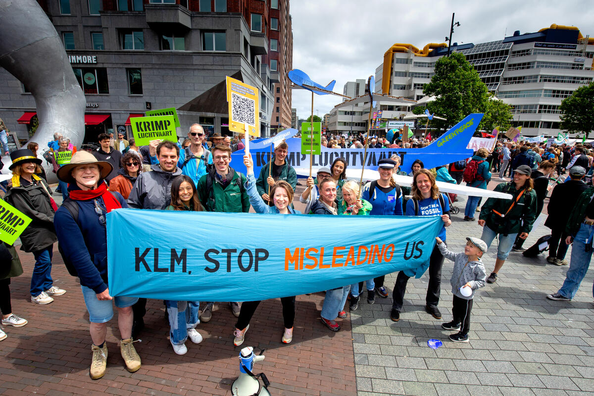 Climate March in Rotterdam, Netherlands. © Bart Hoogveld / Greenpeace