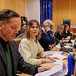 First day of hearings at the Oslo district court.

Gina Gylver, Head of Natur og Ungdom ( Young Friends of the Earth Norway ), and Frode Pleym, Head of Greenpeace in Norway.

Greenpeace Nordic and Natur og Ungdom (Young Friends of the Earth Norway) are facing the Norwegian government in court, in a new trial. The organisations argue that the recent approvals of three oil fields violate the Norwegian constitution and Norway’s international human rights commitments, including the UN Convention on the Rights of the Child. They demand an immediate halt to ongoing development of the oil fields.