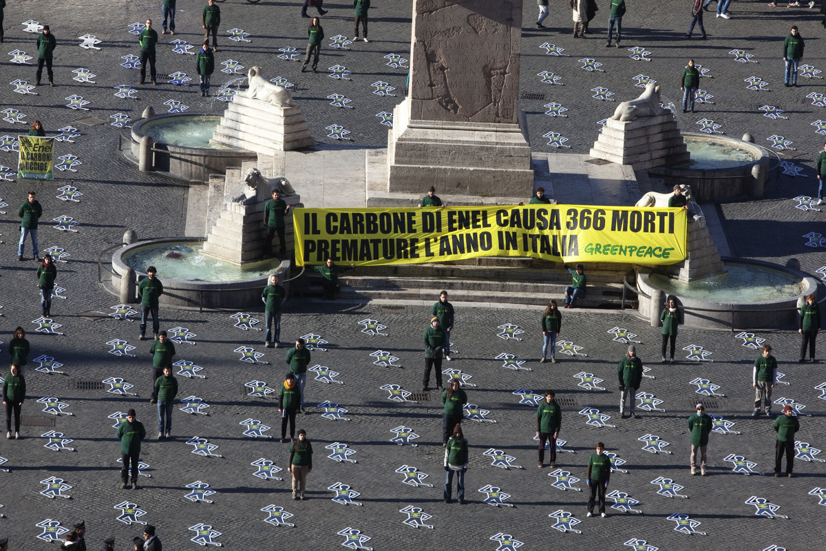 No Coal Action at Enel Party in Rome. © Francesco Alesi