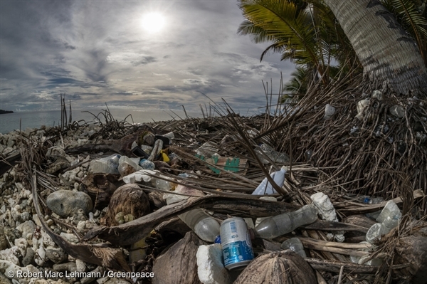 Plastic waste is seen washed ashore in the Truk Lagoon, Micronesia. 15 Jun, 2016, © Robert Marc Lehmann / Greenpeace