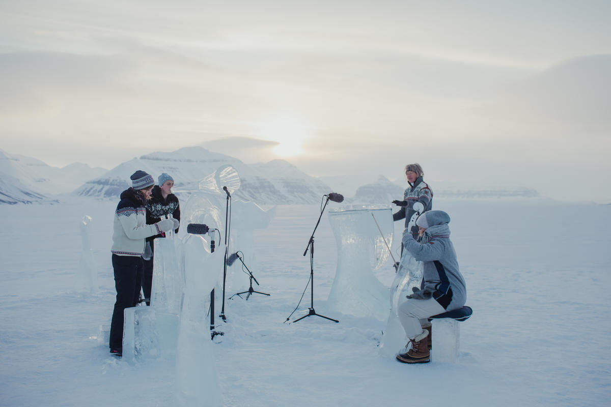 Ice Concert in the Arctic. © Denis Sinyakov / Greenpeace