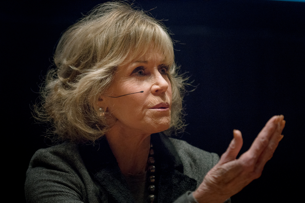 Jane Fonda Speaks on Panel. © Allan Lissner / Greenpeace