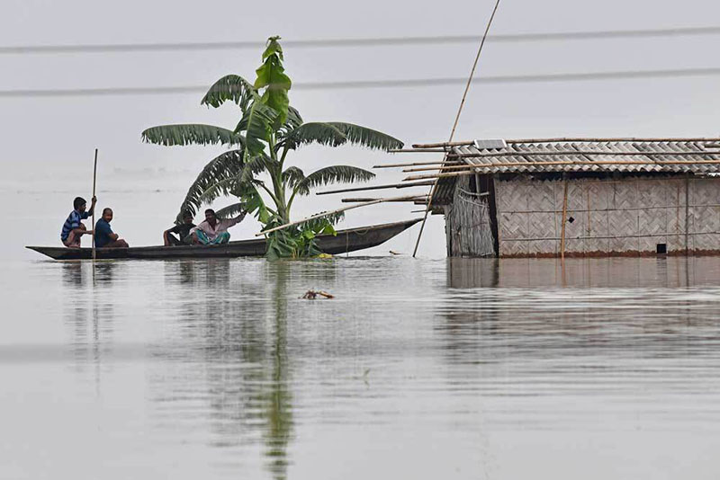 写真で見る気候変動 年夏 洪水に襲われた街 国際環境ngoグリーンピース